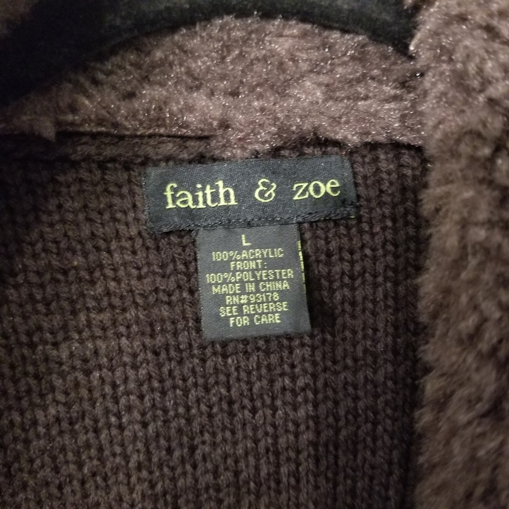 vest - Picture 3 of 8